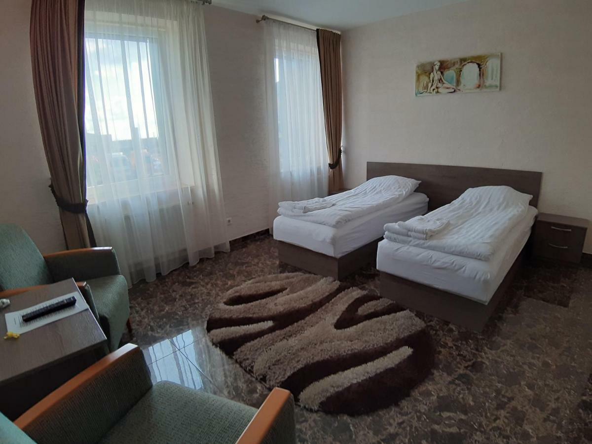 Arka Hotel Mazeikiai Luaran gambar